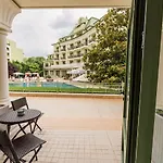 Apartcomplex Splendid 3* Saints Constantine and Helena