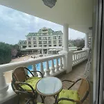Apartcomplex Splendid 3* Saints Constantine and Helena