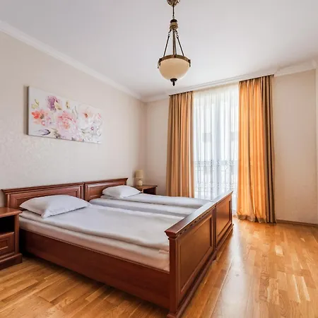 Apartcomplex Splendid 3*