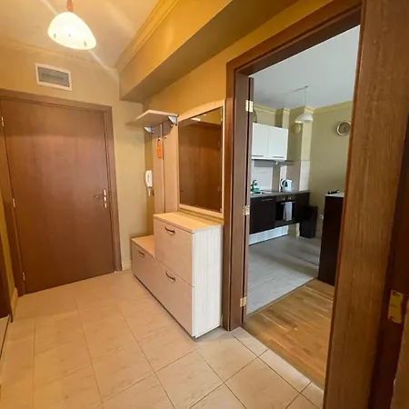 Apartcomplex Splendid アパートホテル 3*