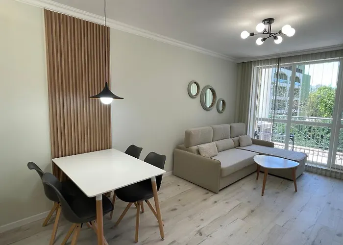 Apartcomplex Splendid アパートホテル 3*