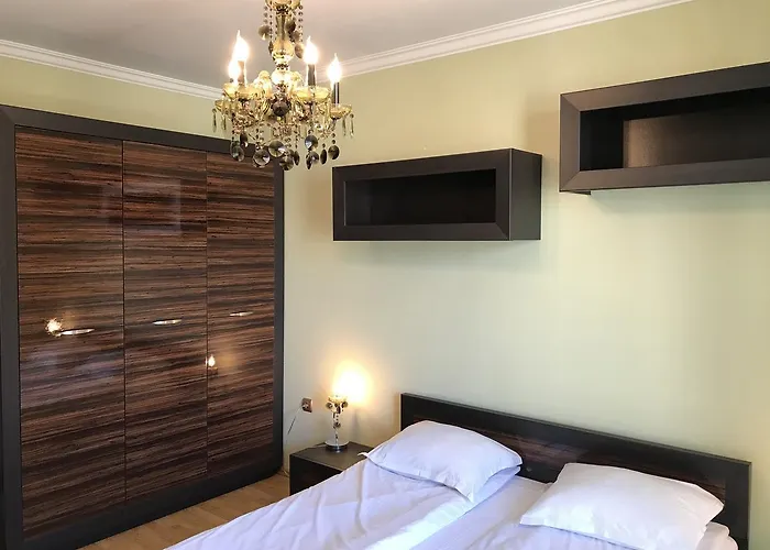 Apartcomplex Splendid アパートホテル