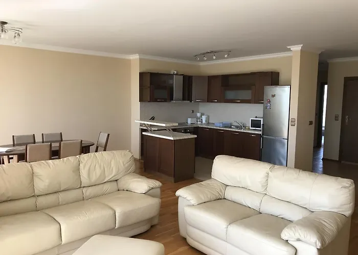 アパートホテル Apartcomplex Splendid 3*