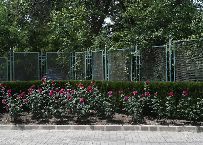 Apartcomplex Splendid アパートホテル 3*